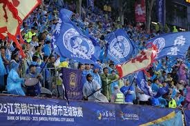中超联赛精彩对决 北京国安惜败河南俱乐部